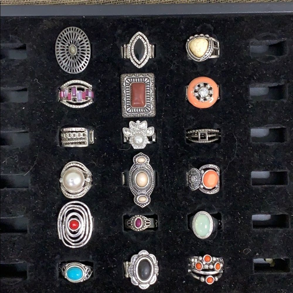 18 Stretchy Rings (2)- pictures show Rings